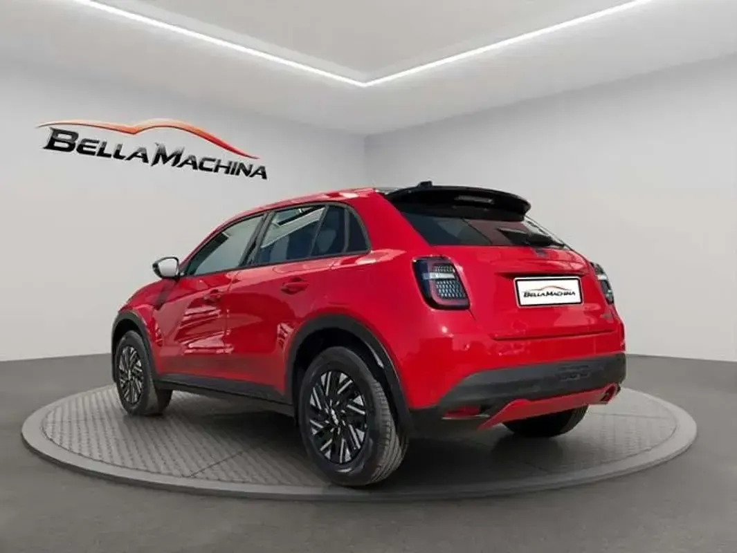 Usado Fiat 600 La Prima 101 CV (74 kW) 2025 Rojo SUV