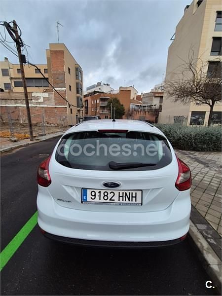Usado Ford Focus Titanium 115 CV (84 kW) 2012 Blanco Berlina