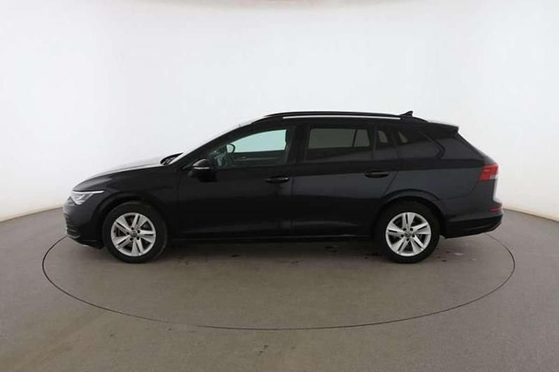 Usado VW Golf VIII Life 116 CV (85 kW) 2021 Negro Utilitario