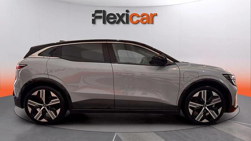 Usado Renault Megane E-Tech Techno 160 kW (218 CV) 2023 Gris Berlina