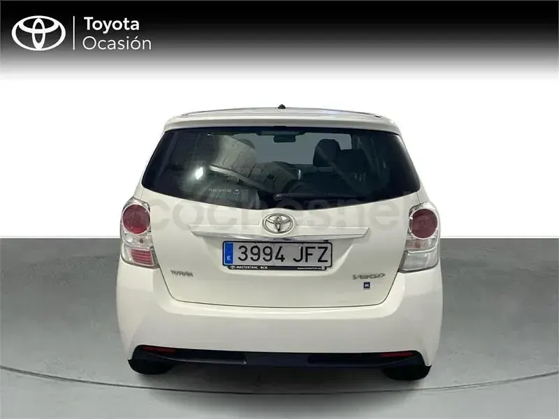 Käytetty Toyota Verso Advance 112 HP (82 kW) 2015 Valkoinen Tila-auto