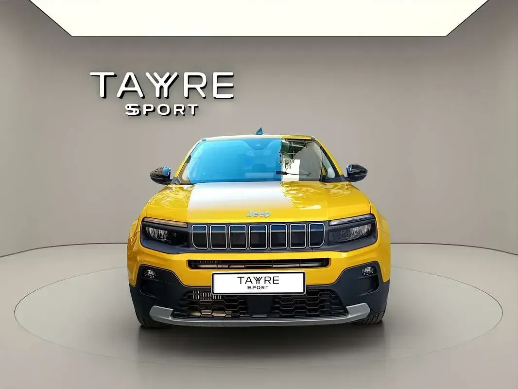 Usado Jeep Avenger EV Altitude 114 kW (156 CV) 2025 Amarillo SUV