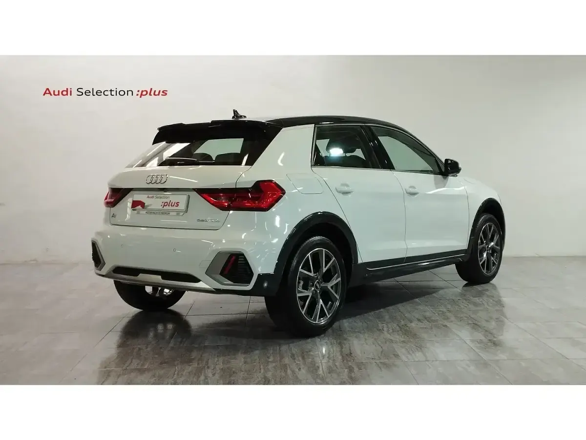 Usado Audi A1 150 CV (110 kW) 2025 Blanco SUV