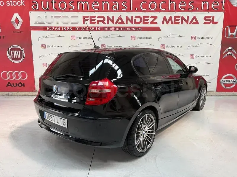 Usado BMW 118 143 CV (105 kW) 2011 Negro Utilitario