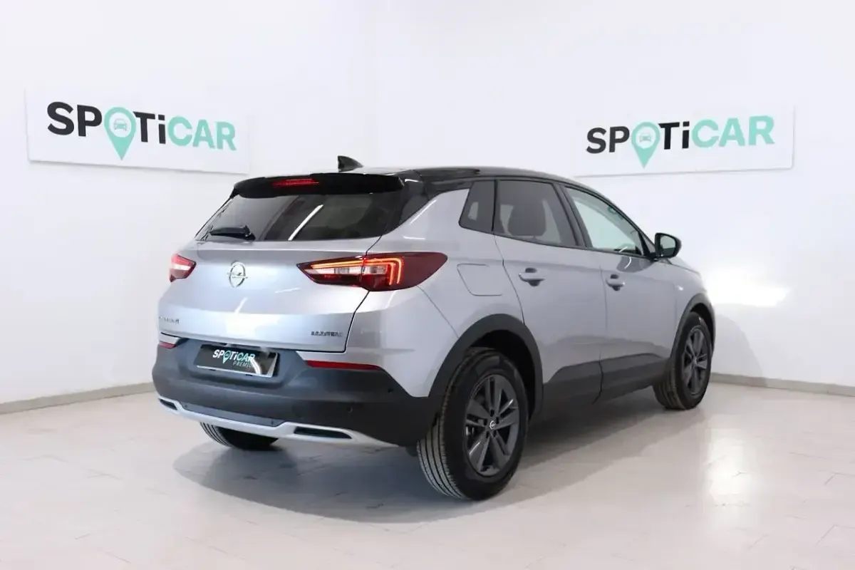Usado Opel Grandland X Design & Tech 130 CV (95 kW) 2021 Gris SUV
