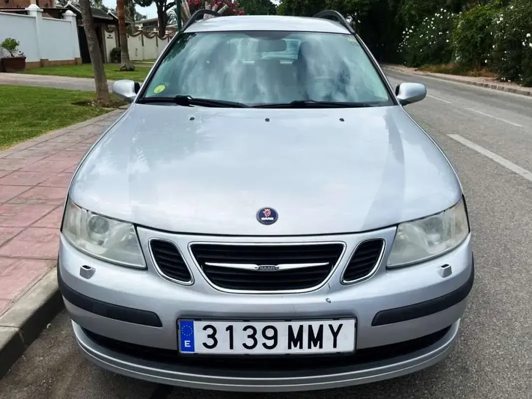Usado Saab 9-3 150 CV (110 kW) 2007 Plateado Familiar