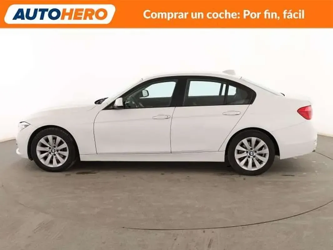 Usado BMW 318 Advantage 150 CV (110 kW) 2016 Blanco Berlina