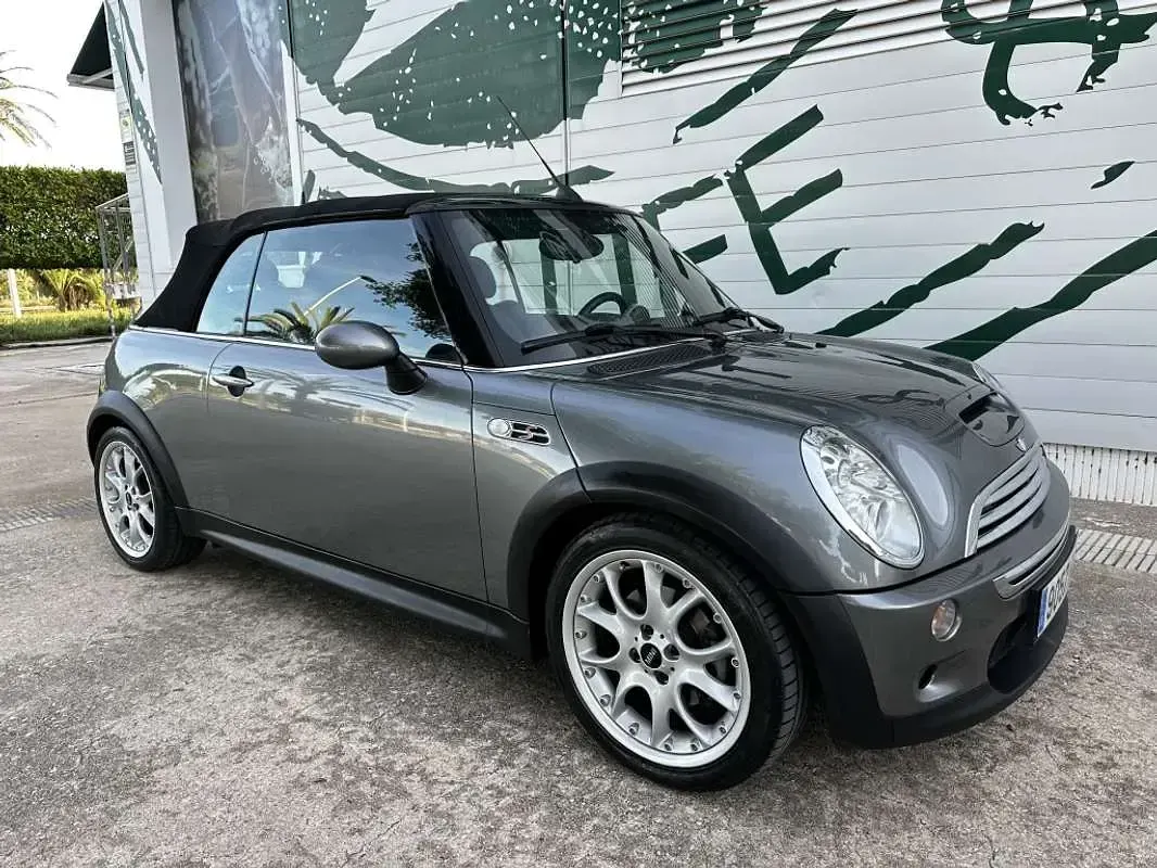 Usado Mini Cooper Cabriolet 170 CV (125 kW) 2006 Gris Descapotable