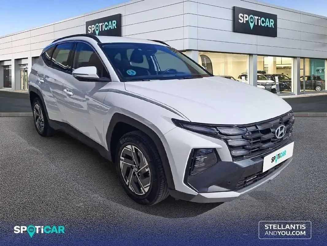 Usado Hyundai Tucson 160 CV (117 kW) 2025 Blanco SUV