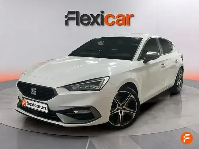 Usado Seat Leon FR 150 CV (110 kW) 2021 Blanco Berlina