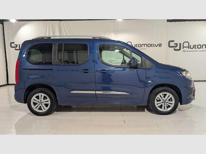 Usado Toyota Proace Active 131 CV (96 kW) 2020 Azul Monovolumen