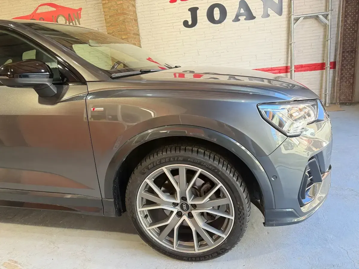 Usado Audi Q3 Sportback S-Line 200 CV (147 kW) 2022 Gris SUV