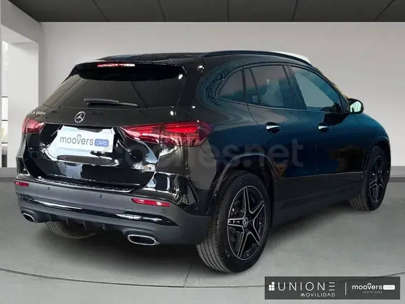 Usado Mercedes GLA200 150 CV (110 kW) 2025 Negro SUV