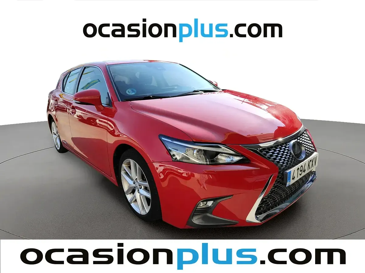 Usado Lexus CT200h Executive Line 136 CV (100 kW) 2019 Rojo Utilitario