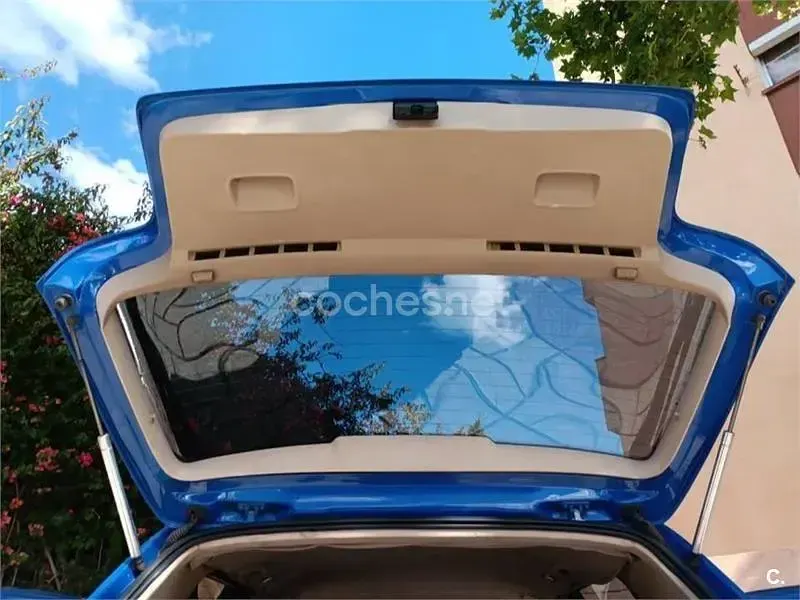 Usado VW Golf IV Conceptline 100 CV (73 kW) 2001 Azul Berlina