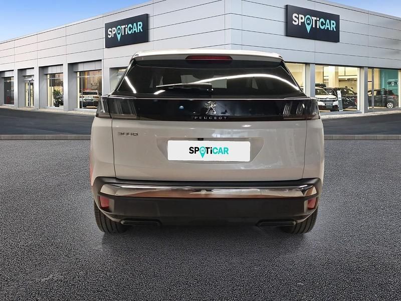 Usado Peugeot 3008 Allure 130 CV (95 kW) 2023 Blanco SUV