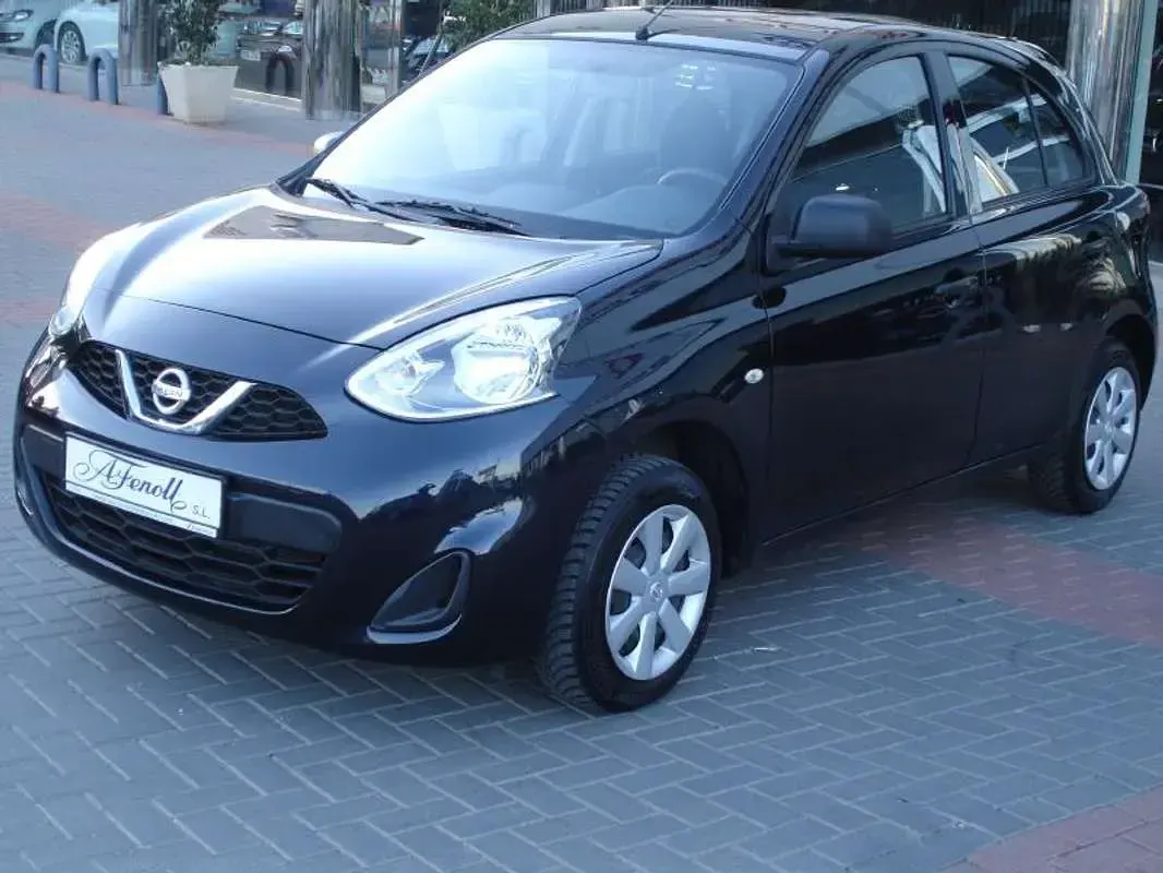 Usado Nissan Micra Visia 80 CV (58 kW) 2014 Negro Utilitario