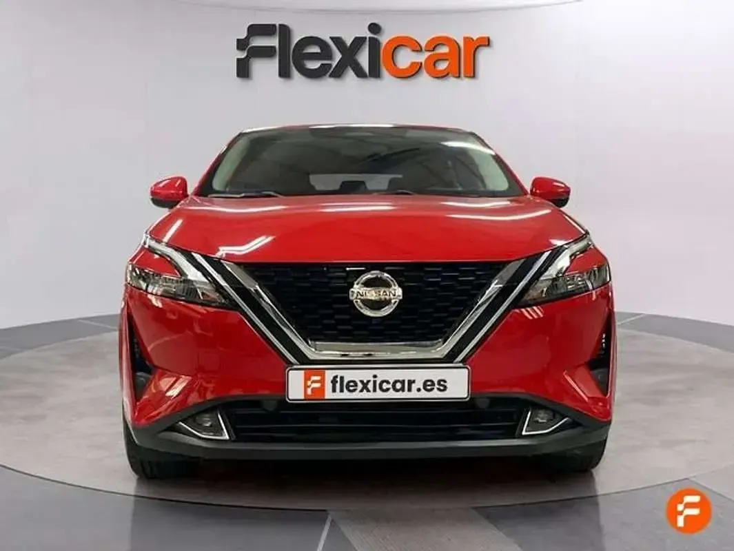 Usado Nissan Qashqai Acenta 140 CV (102 kW) 2022 Rojo SUV