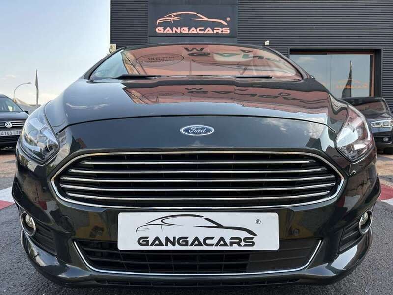 Gris Usado 2017 Ford S-MAX Titanium Monovolumen | 14.990 € (Precio justo) - Imagen 1/4