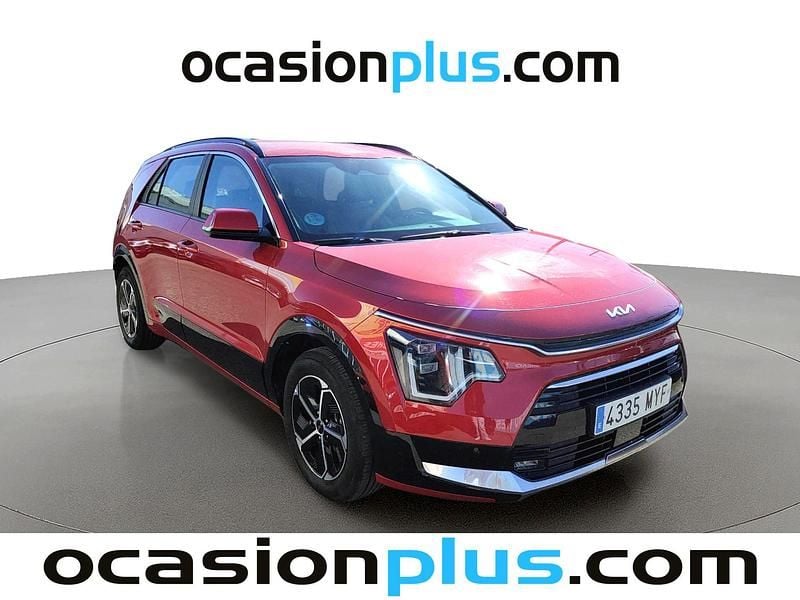 Usado Kia Niro 141 CV (103 kW) 2025 Rojo SUV