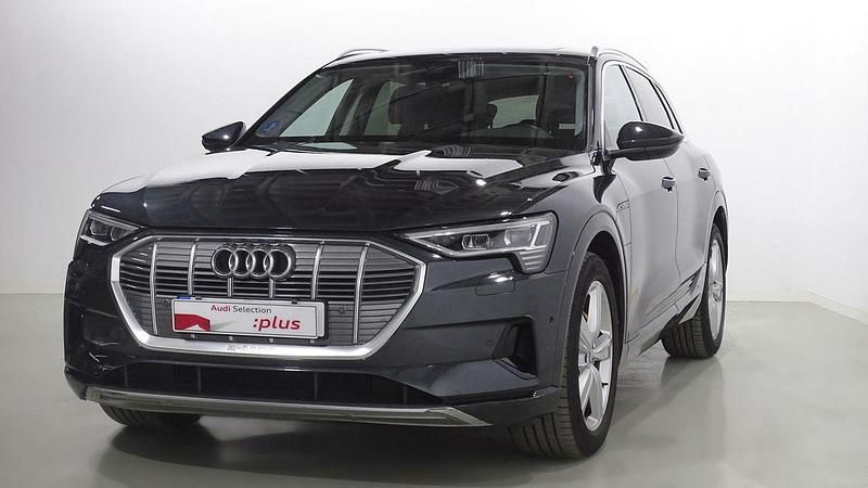 Usado Audi e-tron Advanced Plus 300 kW (408 CV) 2020 Gris SUV
