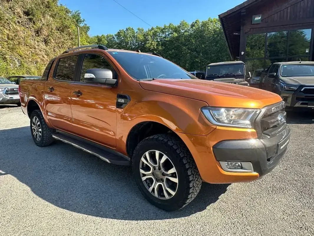 Usado Ford Ranger Wildtrack 200 CV (147 kW) 2017 Naranja Pickup/Camioneta