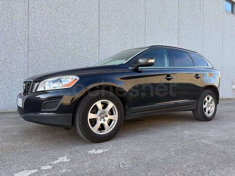 Usado Volvo XC60 R-Design 163 CV (119 kW) 2013 Negro SUV
