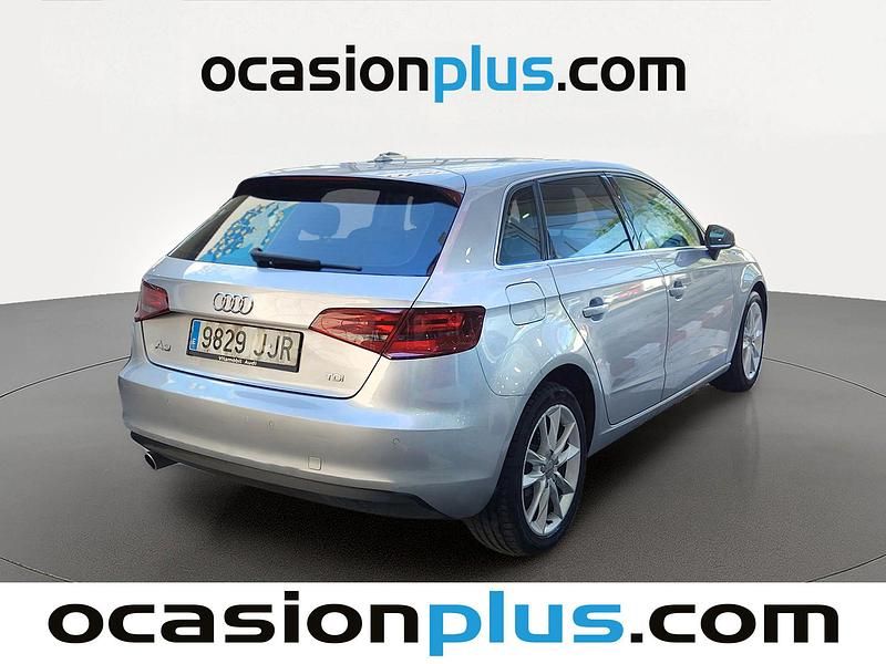 Usado Audi A3 Sportback Advanced 110 CV (80 kW) 2015 Gris plata Utilitario