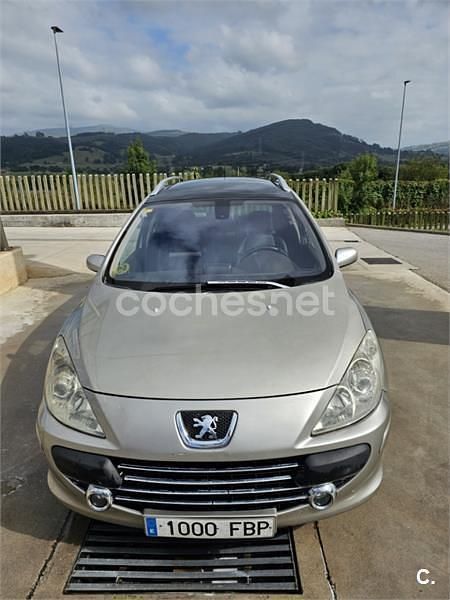 Usado Peugeot 307 136 CV (100 kW) 2006 Beige Familiar