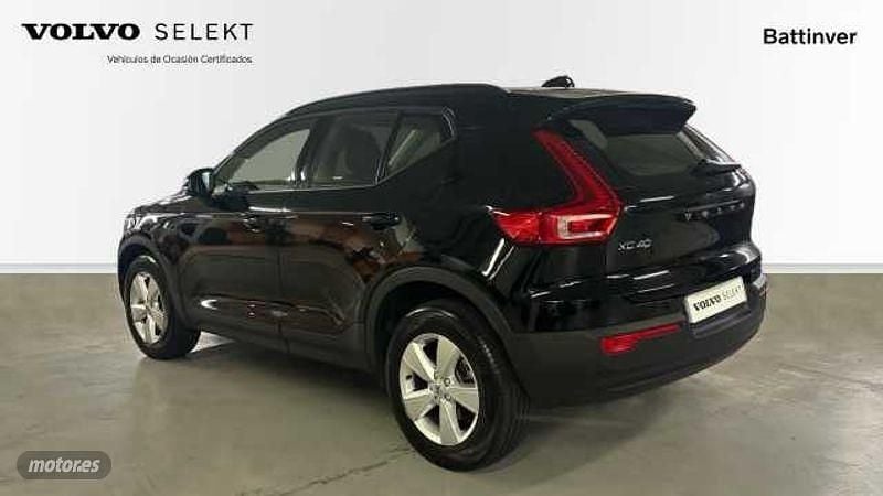 Usado Volvo XC40 Momentum 2022 Negro SUV