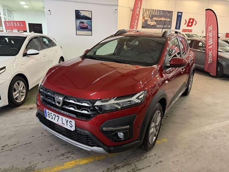 Usado Dacia Sandero Expression 91 CV (66 kW) 2022 Burdeos Utilitario