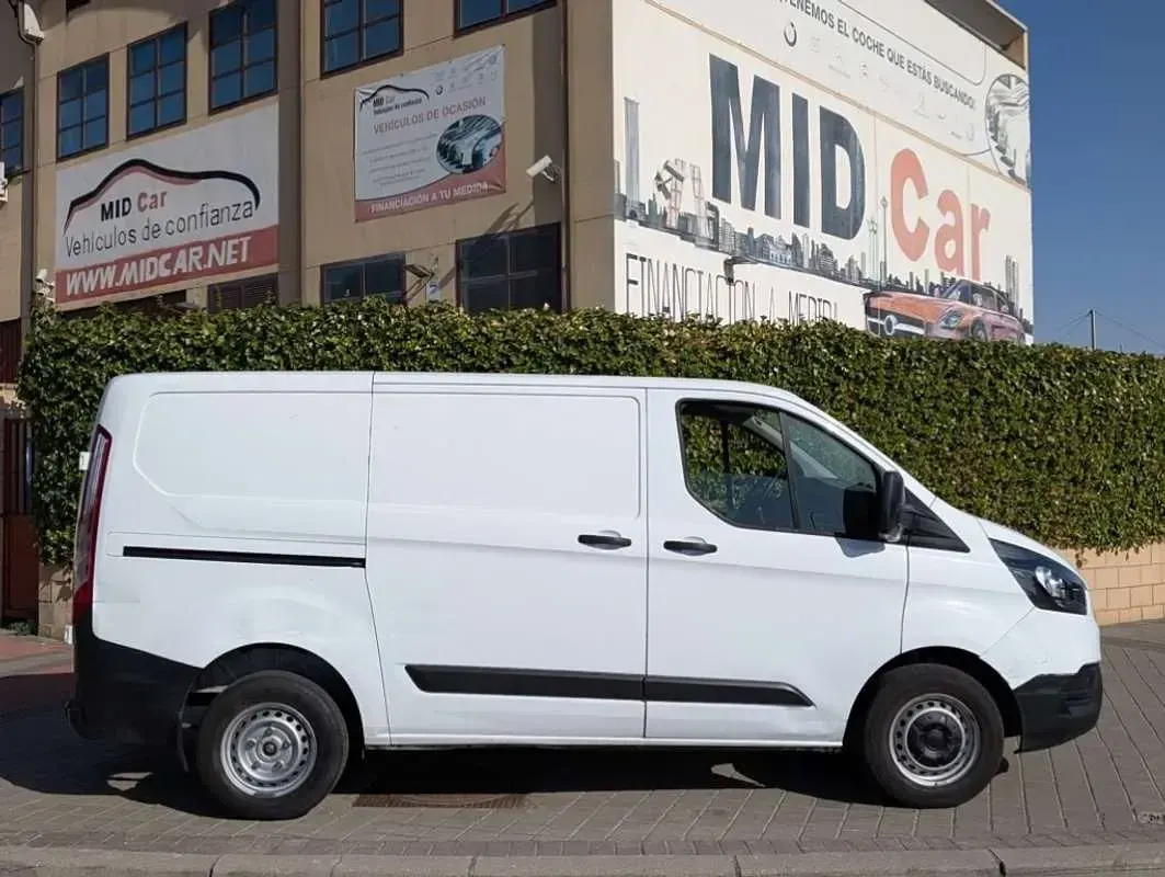 Usado Ford Transit Custom Ambiente 105 CV (77 kW) 2021 Blanco Van
