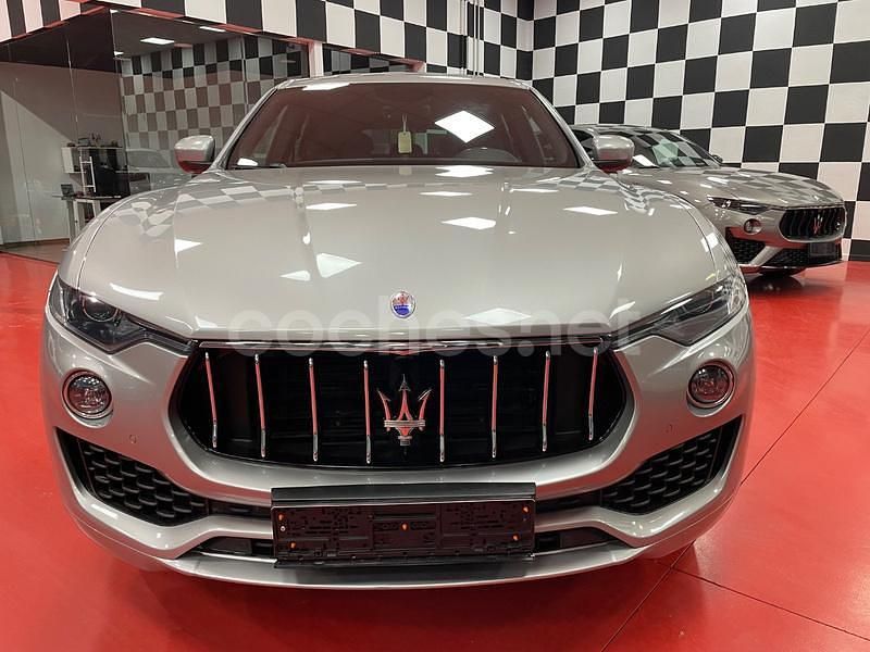 Usado Maserati Levante 275 CV (202 kW) 2017 Gris / plata SUV