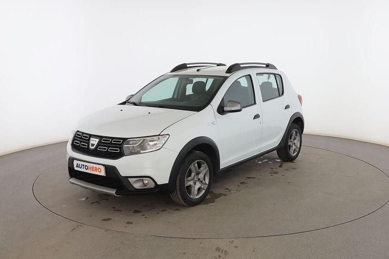 Blanco Usado 2017 Dacia Sandero Stepway Utilitario | 9299 € (Precio justo) - Imagen 1/3
