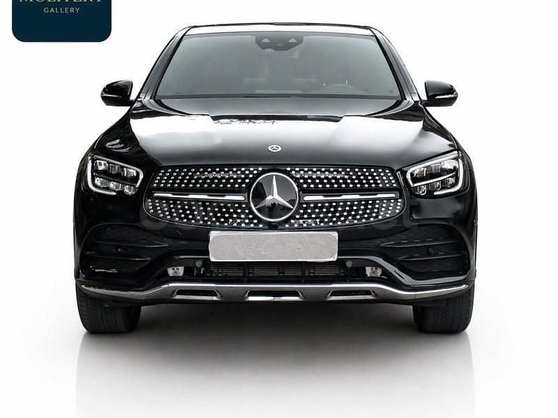 Usado Mercedes GLC300e 320 CV (235 kW) 2020 Gris / plata Coupe