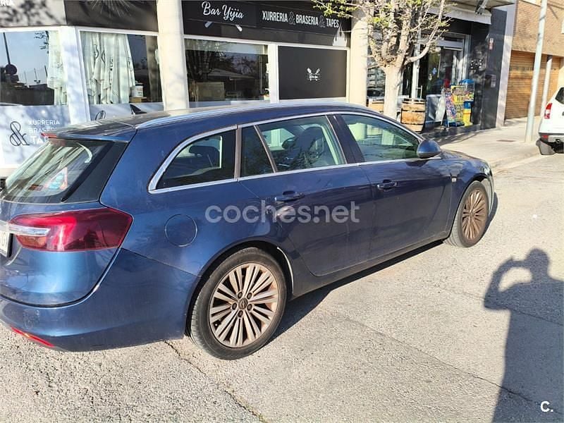 Usado Opel Insignia Excellence 140 CV (102 kW) 2015 Azul Familiar