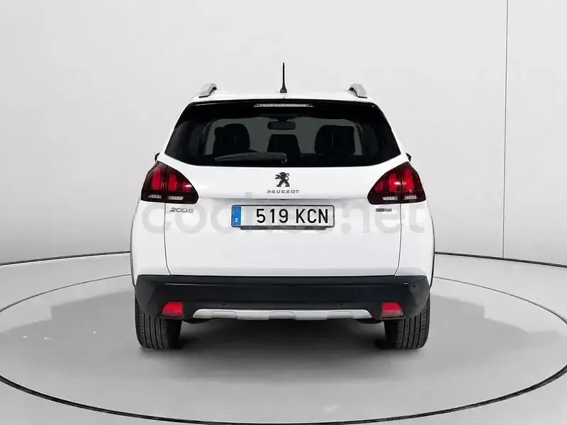 Usado Peugeot 2008 Allure 110 CV (80 kW) 2017 Blanco SUV