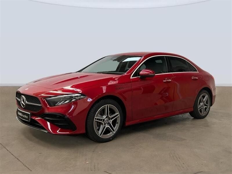 Usado Mercedes A250 218 CV (160 kW) 2025 Rojo Berlina