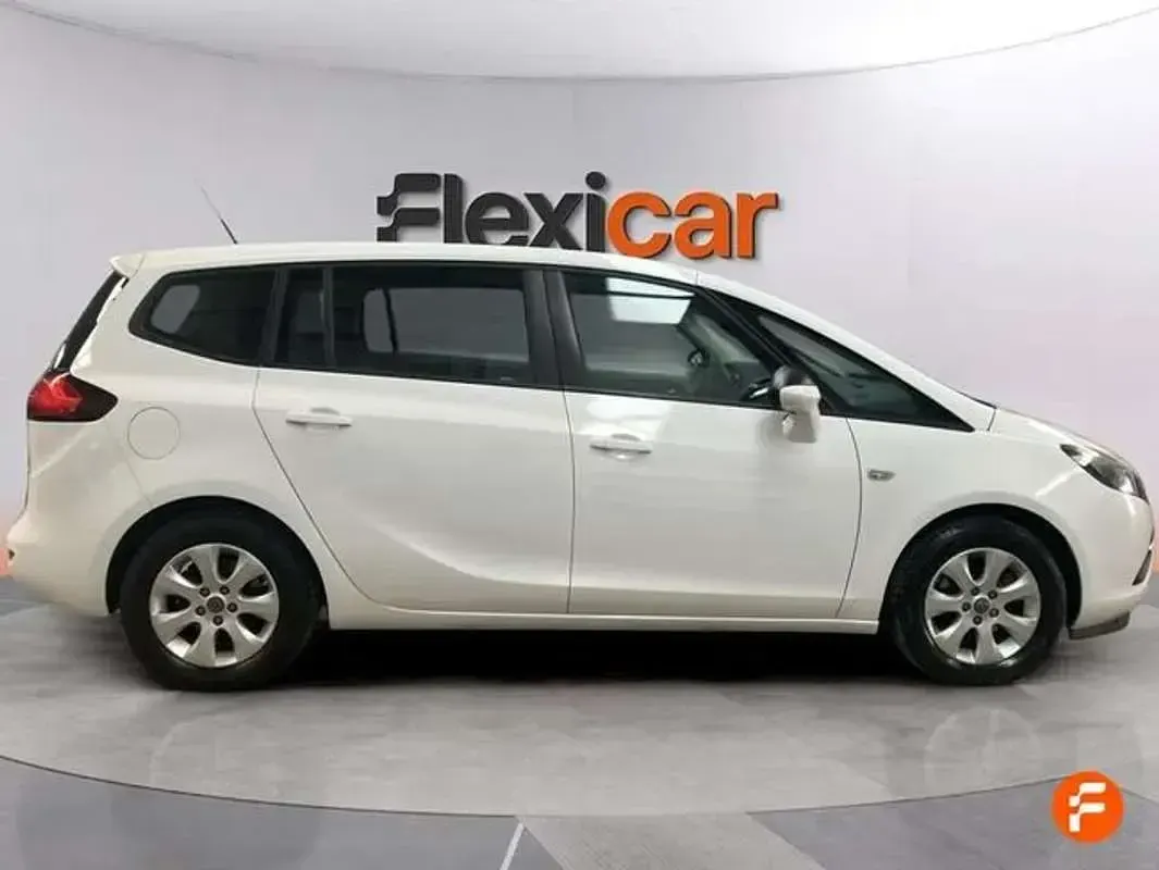 Usado Opel Zafira Selective 120 CV (88 kW) 2016 Blanco Monovolumen