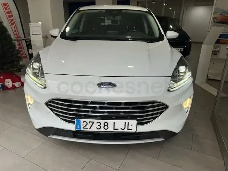 Usado Ford Kuga Titanium 190 CV (139 kW) 2020 Blanco SUV