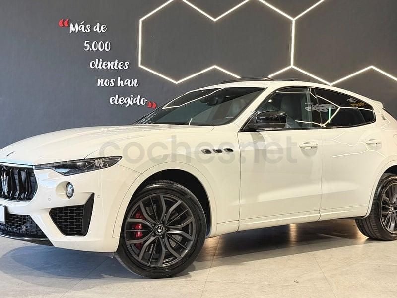 Usado Maserati Levante GranLusso 275 CV (202 kW) 2020 Blanco SUV