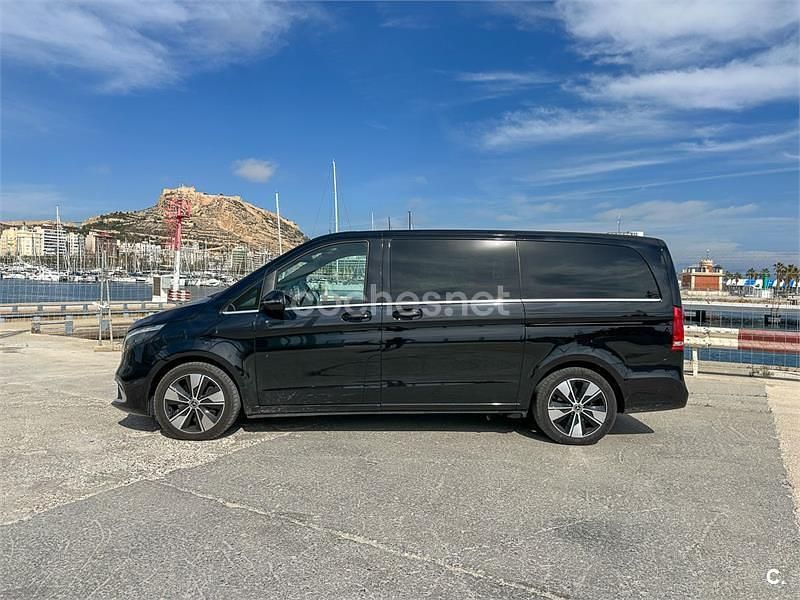 Usado Mercedes V220 Avantgarde 163 CV (119 kW) 2023 Negro Monovolumen