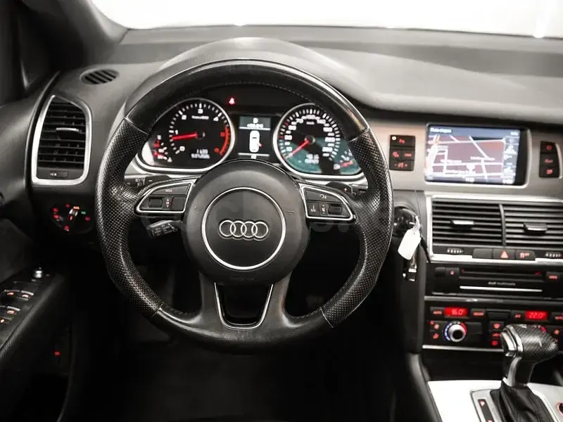 Usado Audi Q7 Ambition 245 CV (180 kW) 2015 Gris / plata SUV