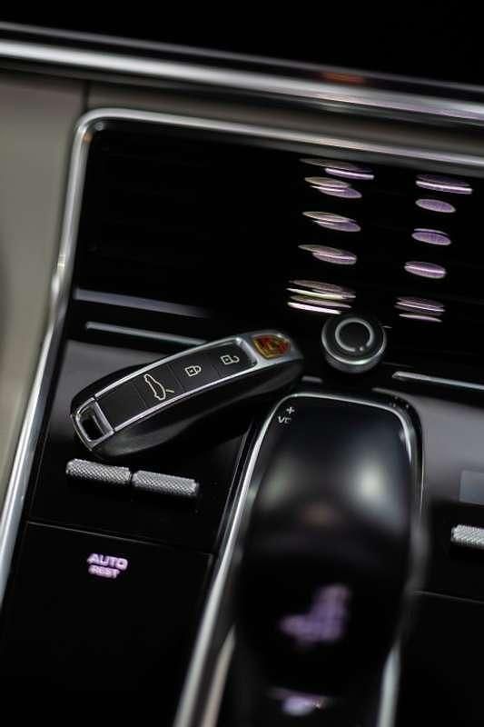 Usado Porsche Panamera 4 Executive 462 CV (339 kW) 2021 Azul Berlina