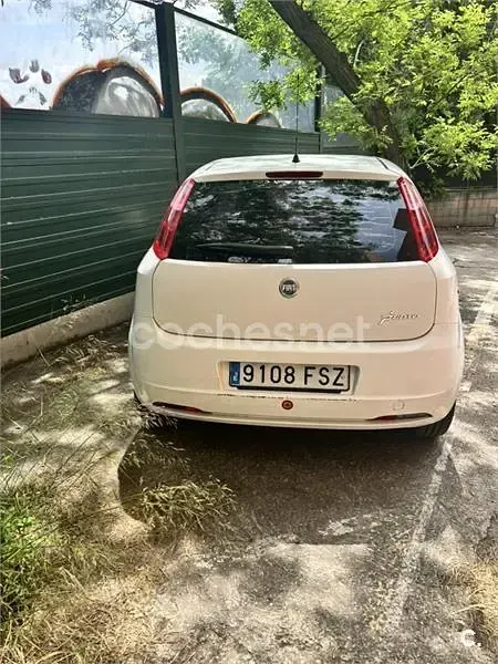 Usado Fiat Grande Punto Active 90 CV (66 kW) 2007 Blanco Utilitario