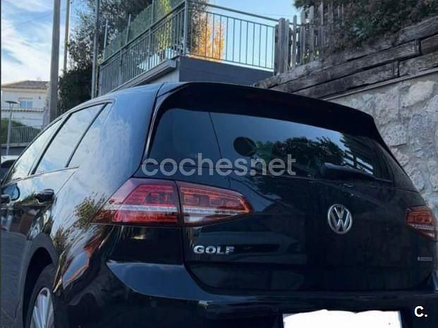 Usado VW Golf VII 105 CV (77 kW) 2013 Negro Berlina