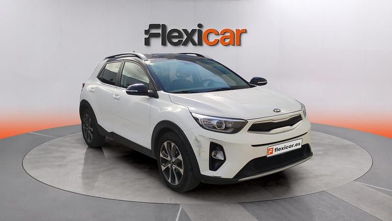 Usado Kia Stonic 110 CV (80 kW) 2018 Blanco SUV