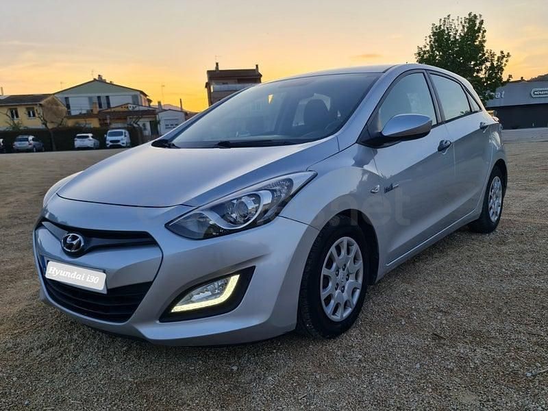 Begagnad Hyundai i30 90 HK (66 kW) 2013 Grå Sedan