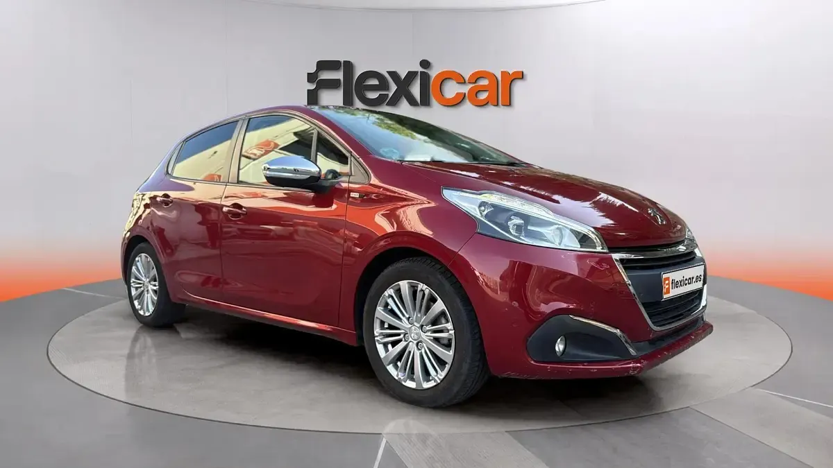 Usado Peugeot 208 Allure 82 CV (60 kW) 2017 Utilitario
