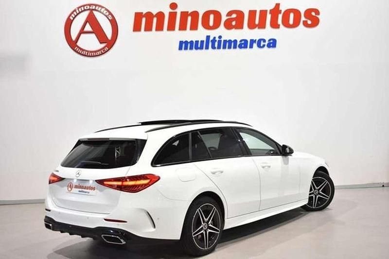 Usado Mercedes C300 AMG line 317 CV (233 kW) 2023 Blanco Familiar